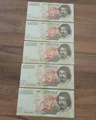 Cinque banconote da 100000 lire Caravaggio. 