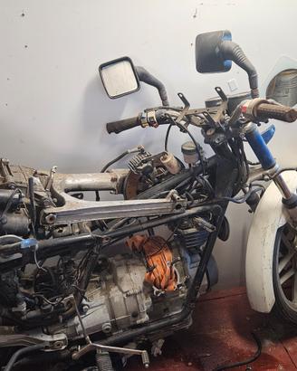 2 Moto Guzzi V50 II  Municipale + 1 V35 Imola