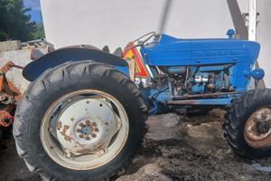 Trattore Ford 3000
