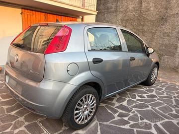 FIAT GRANDE PUNTO IN PERFETTO STATO