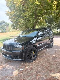 Jeep grand Cherokee srt8