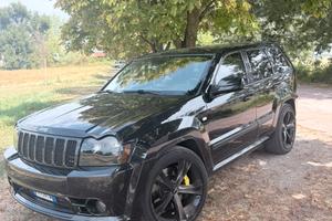 Jeep grand Cherokee srt8