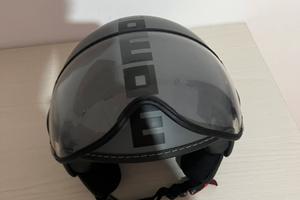 Casco momo design