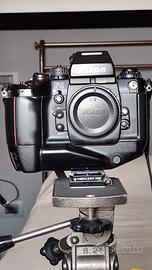 Nikon F4s + MB-20