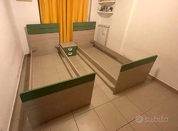 Coppia letti singoli Mondo Convenienza + comodino