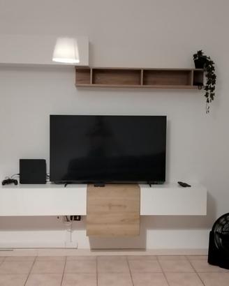 Mobili soggiorno tavolo e sedie