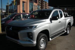 Mitsubishi L200 2.3 D Club Cab 4x4 Easy Select Inf