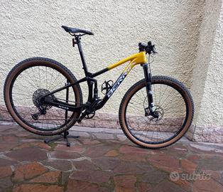 MTB Berria Mako 7, biammortizzata, taglia S,carbon