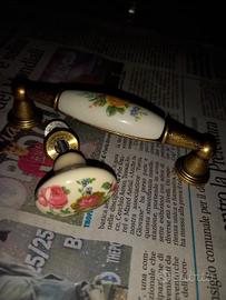 Pomelli per mobili
