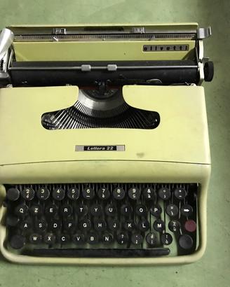 Macchina Da Scrivere Olivetti Lettera 22