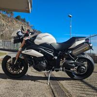 Triumph Speed Triple 1050 abs