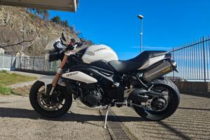Triumph Speed Triple 1050 abs
