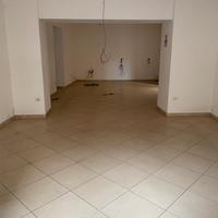 Locale uso negozio/studio professionale