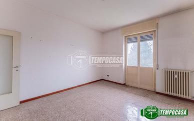 LUMINOSO BILOCALE CON BOX IN ZONA TRANQUILLA A MAG