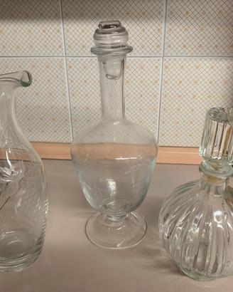 vasi e bottiglie in vetro e porta ghiaccio