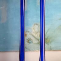 2 grandi vasi a calla in vetro blu