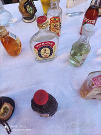 30bottigliette mignon liquori vintage