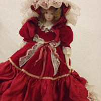 bambola in porcellana