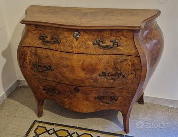 Comò con 3 cassettoni in stile Luigi XV
