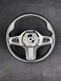 Volante BMW Serie G M-Sport con comandi