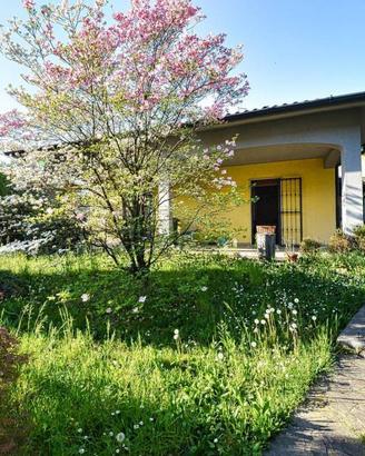 Villa di 208 m² con 3 locali e box auto a Ceriano 