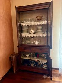 Credenza vetrina antica piattaia