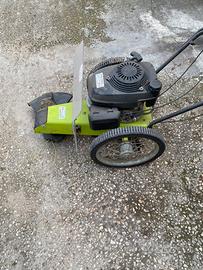 Tagliaerba trazionato