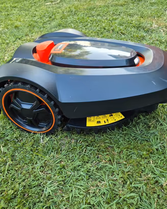 Robot tagliaerba RedBack RM-18W