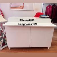 Bancone per attività commerciale