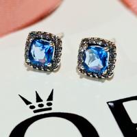 orecchini Pandora con pietra blu in argento 925°