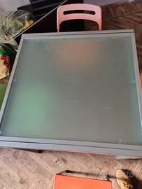 tavolo quadrato in vetro temperato 