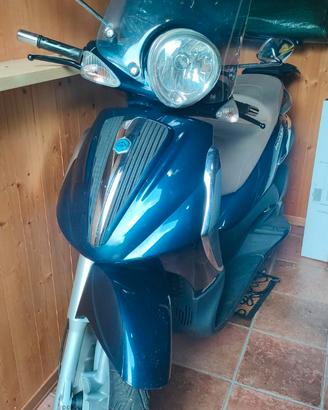 Piaggio Beverly 250 tourer