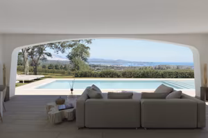 Prestigiosa villa con incantevole vista mare e ter