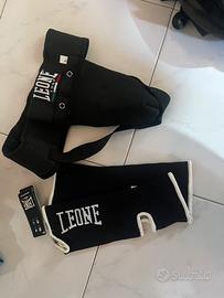 Conchiglia calze leone guanti fit box