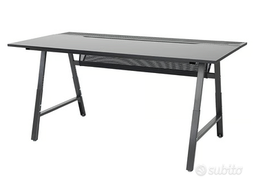 Scrivania IKEA colore grigio CHIARO
