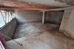 Magazzino seminterrato