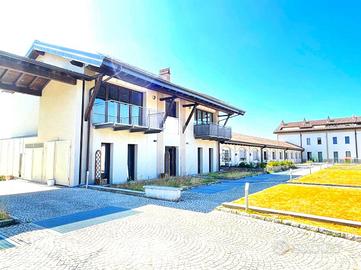 2 LOCALI A CASTELVERDE