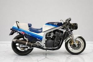 SUZUKI GSX-R 1100