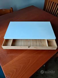 Supporto rialzato per monitor