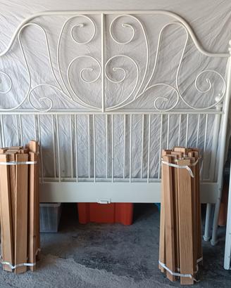 Letto IKEA in metallo bianco da 1 piazza e 1/2