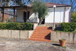 Villetta con dependance 3492216289