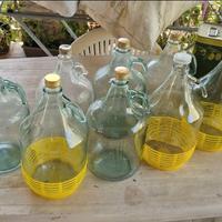 Fiaschi e bidoni per olio