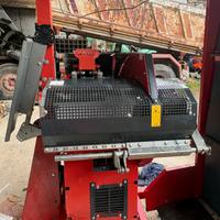 Circolare taglia legna