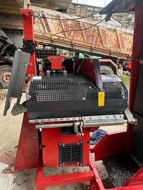 Circolare taglia legna