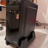 PC Desktop AMD Ryzen 3 - 8GB - 500 SSD con base