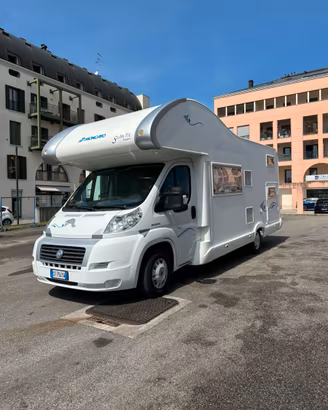 Camper Moncayo mansardato