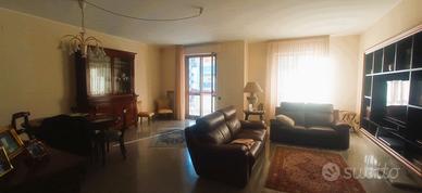 VA277 Appartamento centralissimo di mq 150