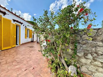 VILLA SINGOLA A FORIO