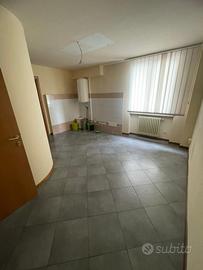 FIRENZE PISTOIESE Ufficio con 3 posti auto