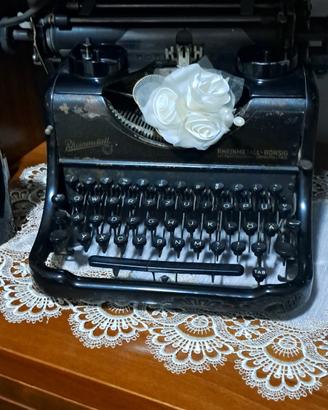 macchina da scrivere antiquariato 